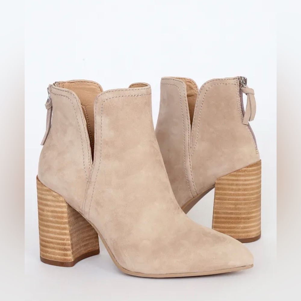 Steve Madden “Thrived” Brown Suede Cutout Ankle Boots